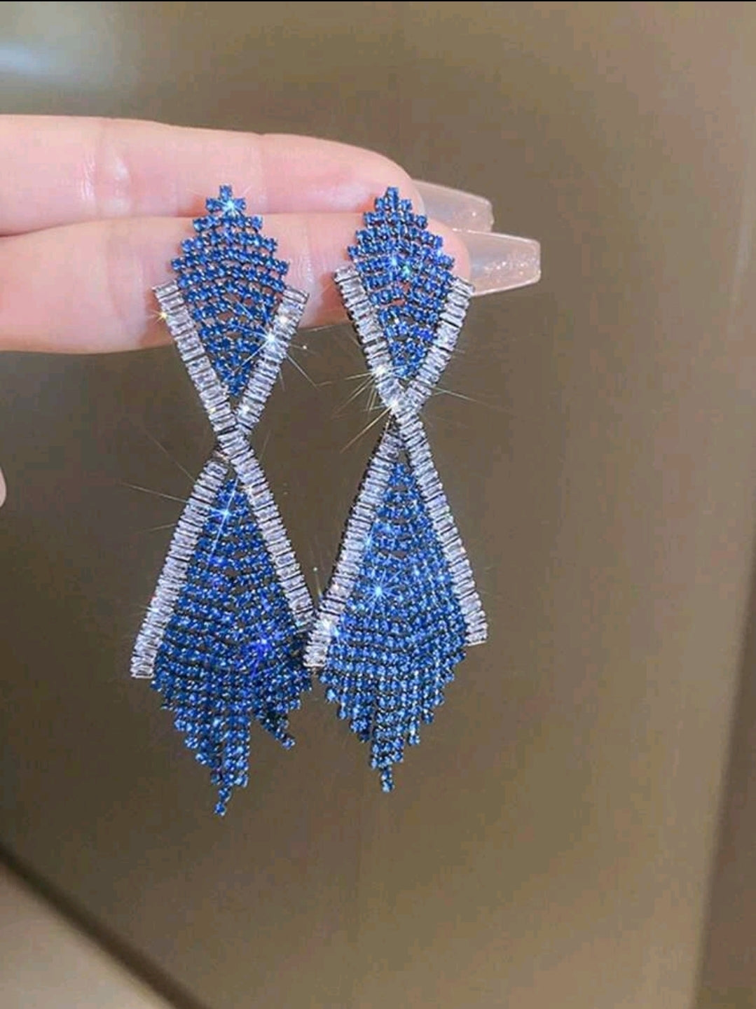 Sparkly Elegant Blue Rhinestone Earrings